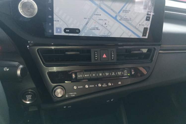 Used Lexus ES 2022 200 Excellence Edition Audio And AC Panel
