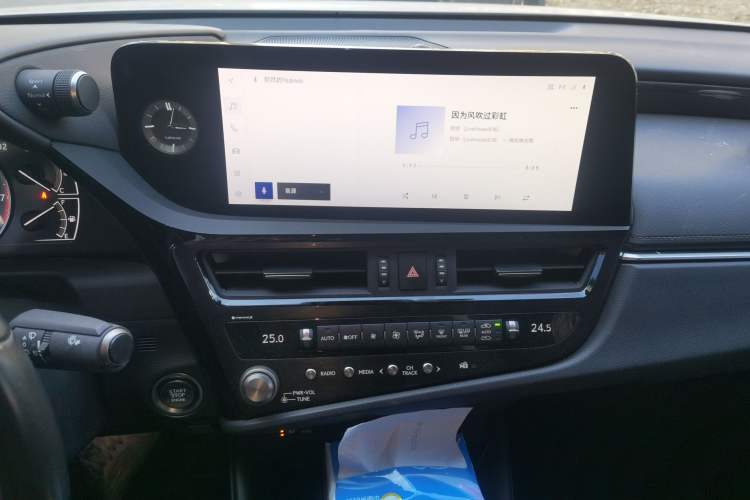 Used Lexus ES 2022 200 Excellence Edition Audio And AC Panel