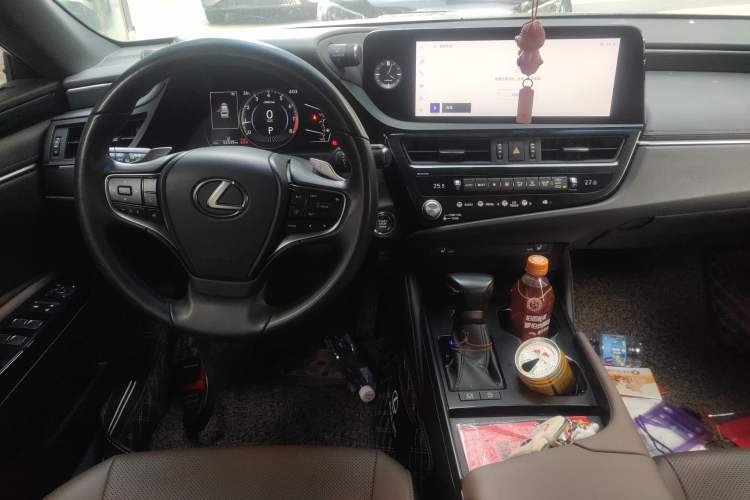 Used Lexus ES 2022 200 Excellence Edition Audio And AC Panel