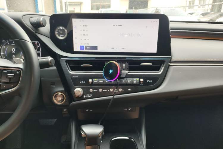 Used Lexus ES 2022 200 Excellence Edition Audio And AC Panel