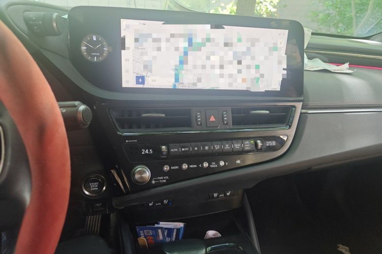 Used Lexus ES 2022 200 Luxury Edition Audio And AC Panel