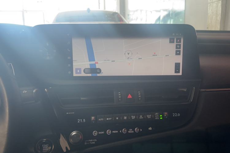 Used Lexus ES 2022 200 Excellence Edition Audio And AC Panel