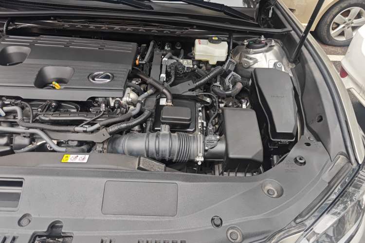 Used Lexus ES 2022 300h Excellence Edition Engine Bay Left