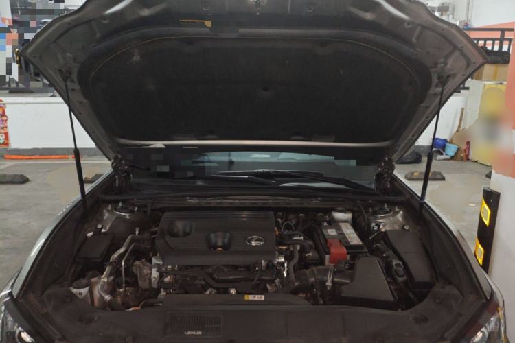 Used Lexus ES 2022 200 Luxury Edition Engine Bay
