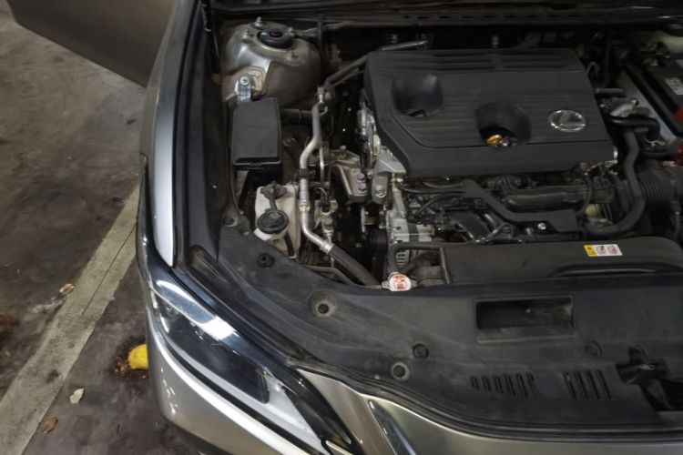 Used Lexus ES 2022 200 Excellence Edition Engine Bay Right