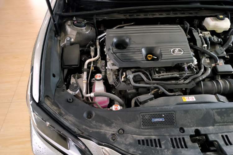 Used Lexus ES 2022 300h Excellence Edition Engine Bay Right