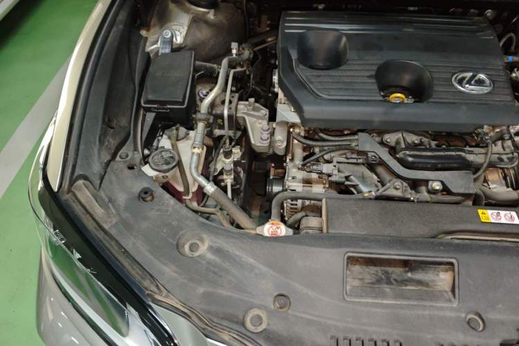 Used Lexus ES 2022 200 Excellence Edition Engine Bay Right