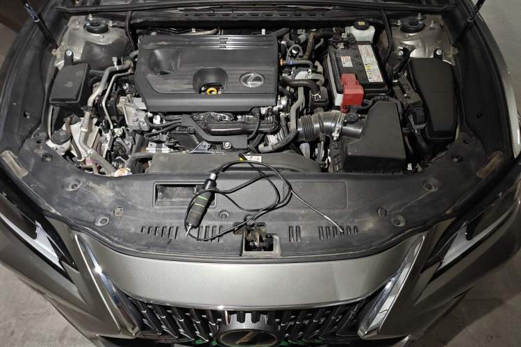 Used Lexus ES 2022 200 Luxury Edition Engine Bay