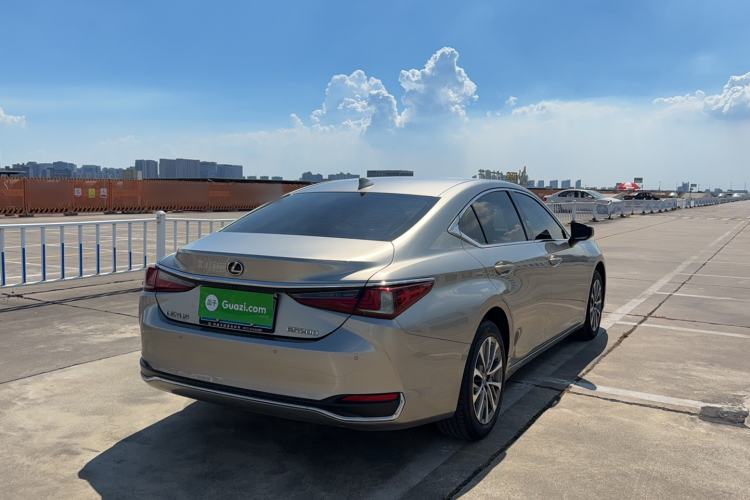 Used Lexus ES 2022 200 Excellence Edition Exterior 1