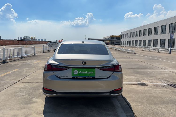 Used Lexus ES 2022 200 Excellence Edition Exterior 2