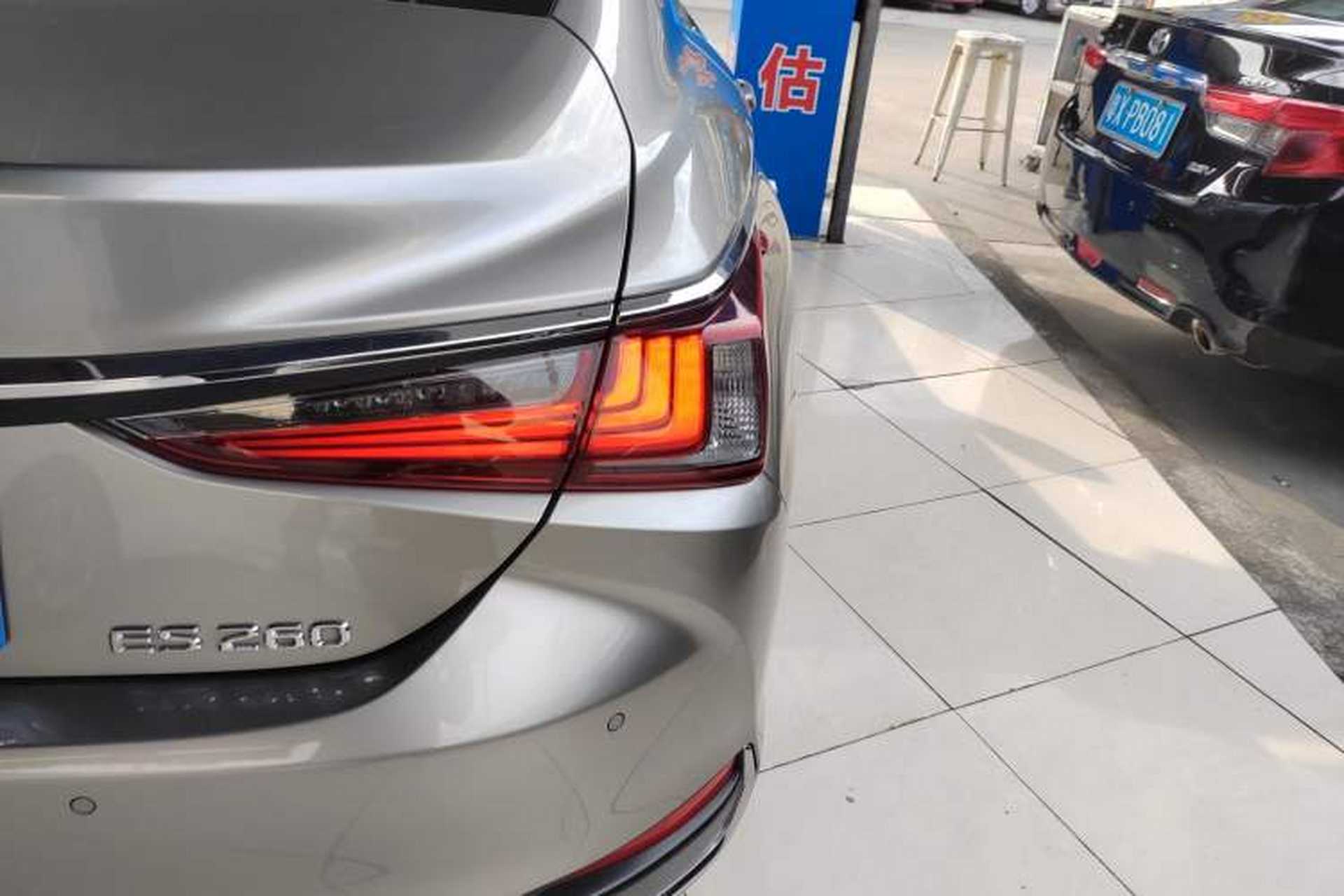 Used Lexus ES 2022 260 Excellence Edition Exterior 3