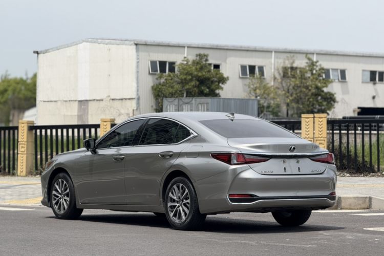 Used Lexus ES 2022 200 Excellence Edition Exterior 3