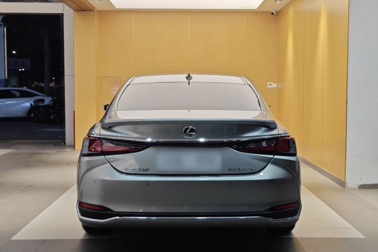Used Lexus ES 2022 300h Excellence Edition Exterior 3