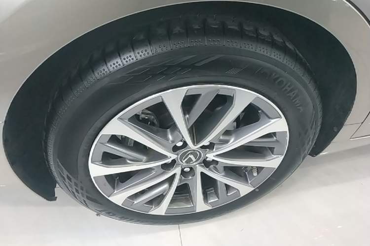 Used Lexus ES 2022 200 Excellence Edition Exterior 5