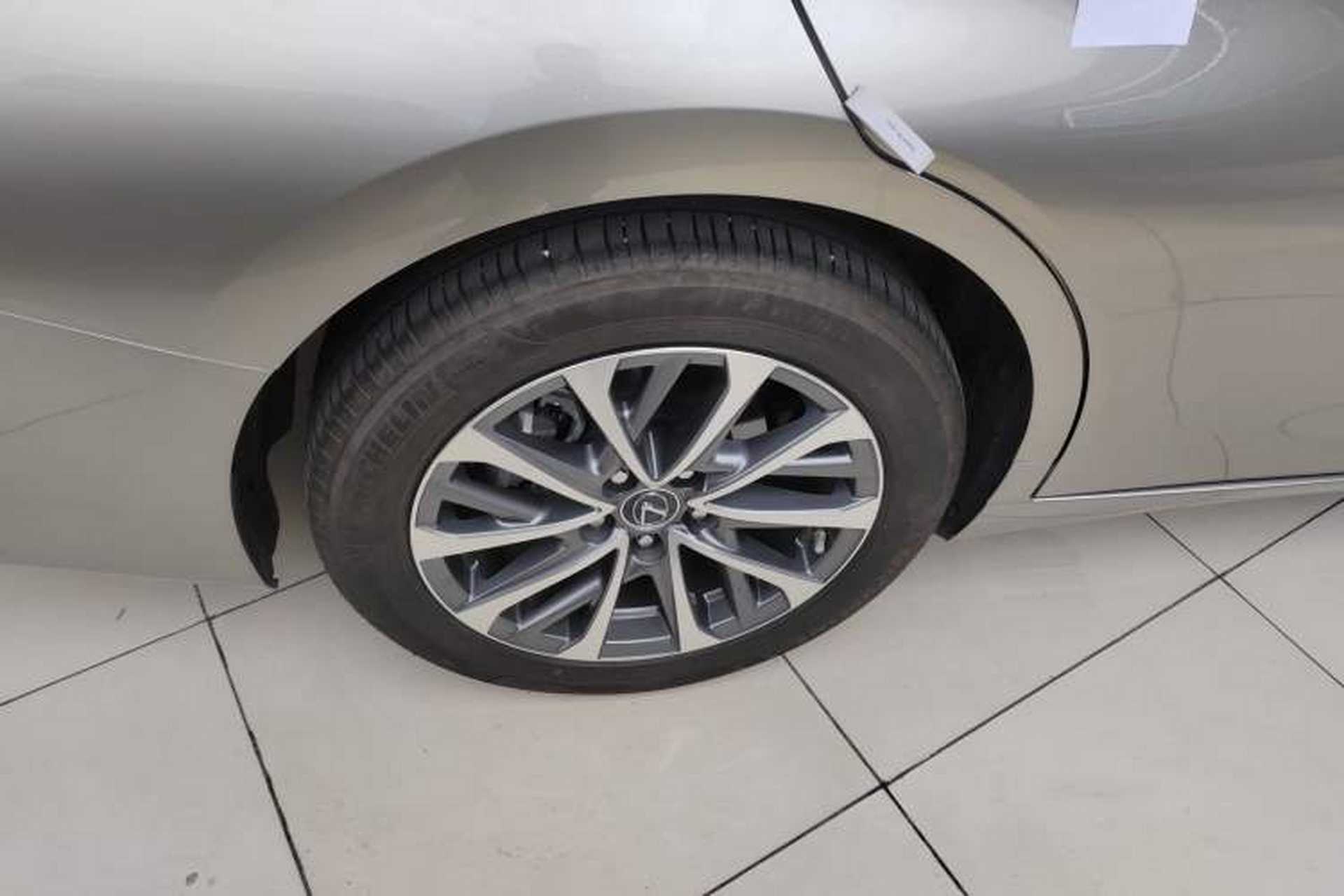 Used Lexus ES 2022 260 Excellence Edition Exterior 5