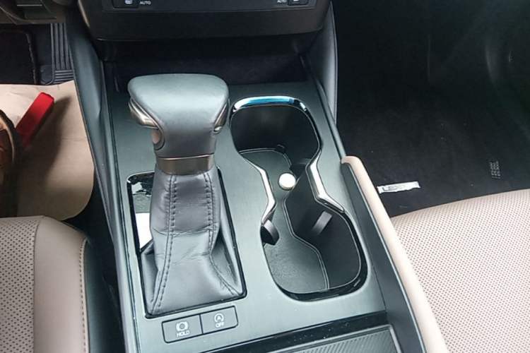 Used Lexus ES 2022 200 Excellence Edition Gear Lever