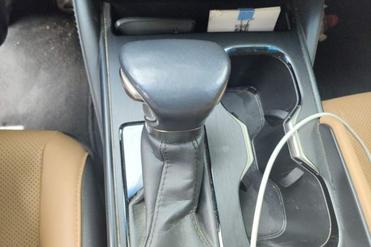 Used Lexus ES 2022 200 Excellence Edition Gear Lever