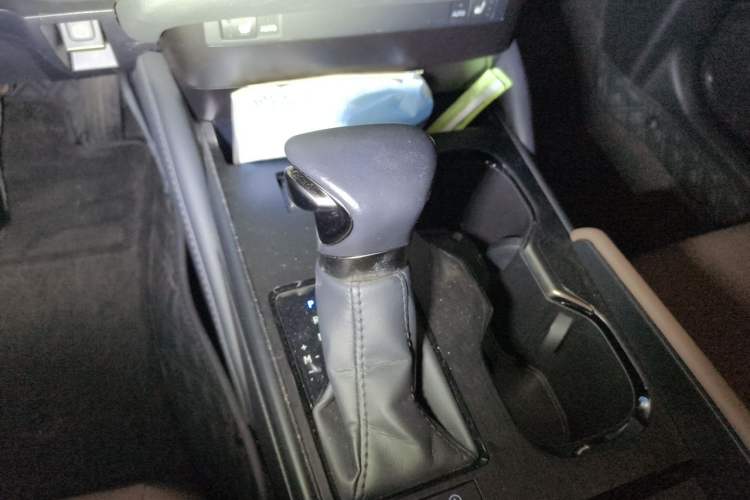 Used Lexus ES 2022 200 Excellence Edition Gear Lever
