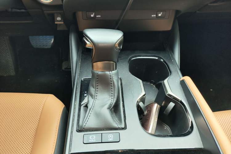Used Lexus ES 2022 200 Excellence Edition Gear Lever