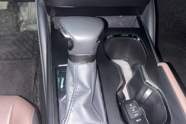 Used Lexus ES 2022 200 Excellence Edition Gear Lever