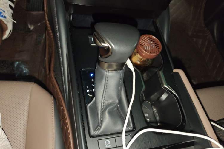 Used Lexus ES 2022 200 Excellence Edition Gear Lever
