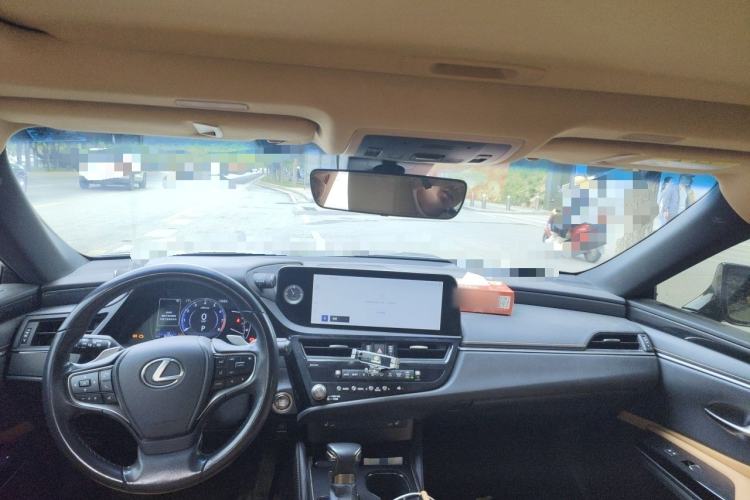 Used Lexus ES 2022 200 Excellence Edition Headliner