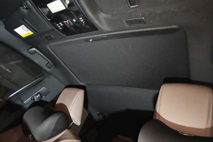 Used Lexus ES 2022 200 Luxury Edition Headliner
