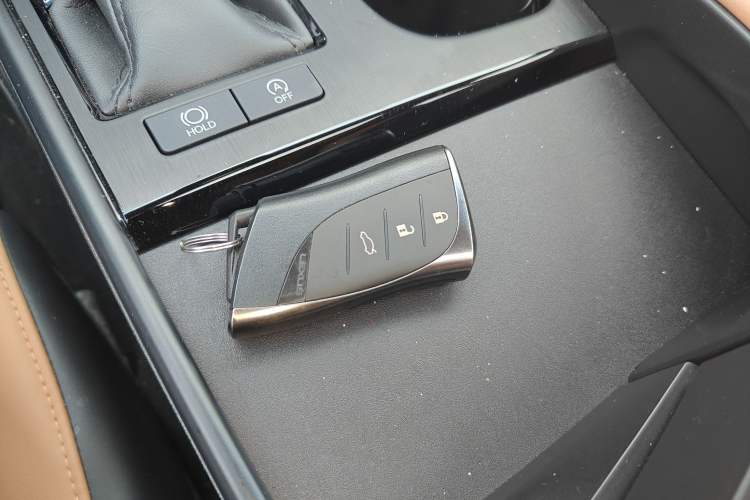 Used Lexus ES 2022 200 Excellence Edition Interior 1
