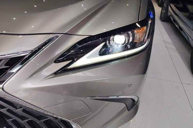 Used Lexus ES 2022 200 Excellence Edition Left Front Headlight
