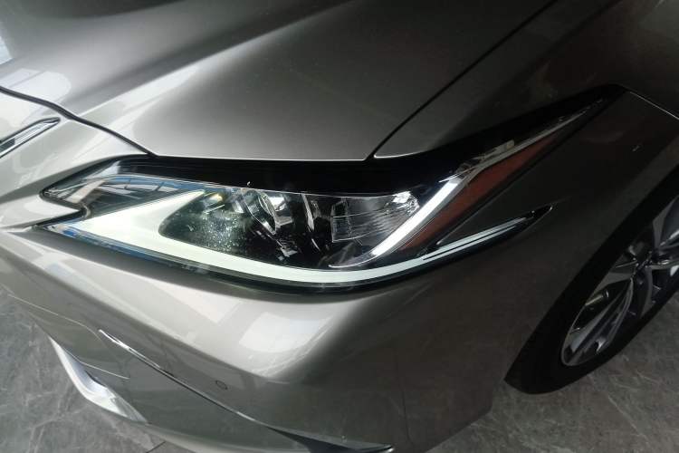 Used Lexus ES 2022 200 Excellence Edition Left Front Headlight