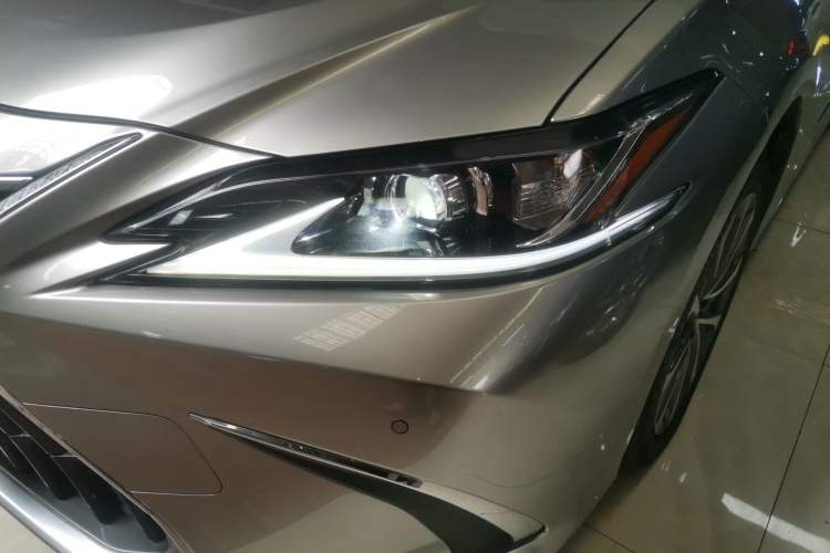 Used Lexus ES 2022 200 Excellence Edition Left Front Headlight