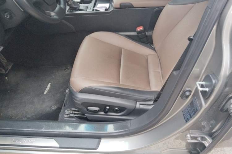 Used Lexus ES 2022 260 Excellence Edition Left Front Seat