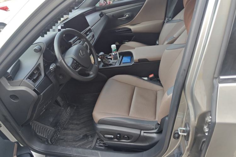 Used Lexus ES 2022 200 Excellence Edition Left Front Seat