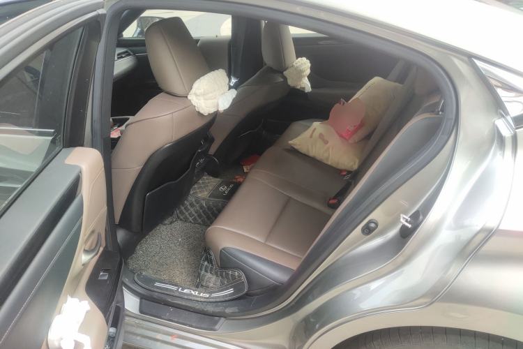 Used Lexus ES 2022 200 Excellence Edition Left Rear Seat