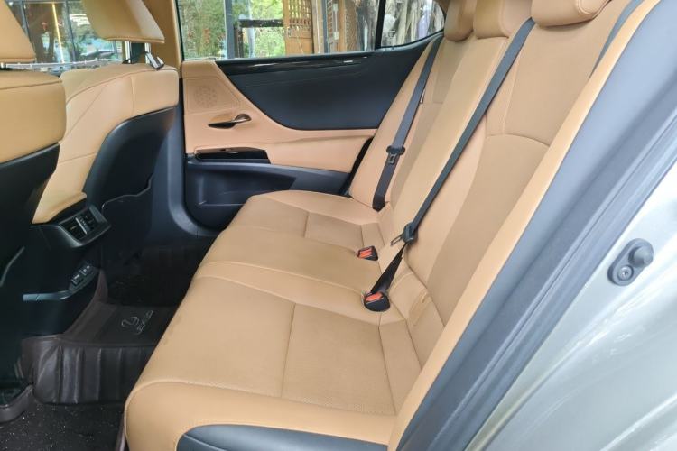 Used Lexus ES 2022 200 Excellence Edition Left Rear Seat