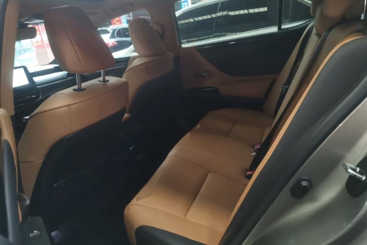 Used Lexus ES 2022 200 Excellence Edition Left Rear Seat