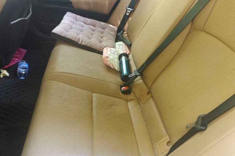 Used Lexus ES 2022 200 Luxury Edition Left Rear Seat