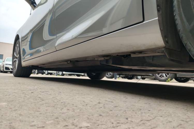Used Lexus ES 2022 200 Excellence Edition Left Side Sill