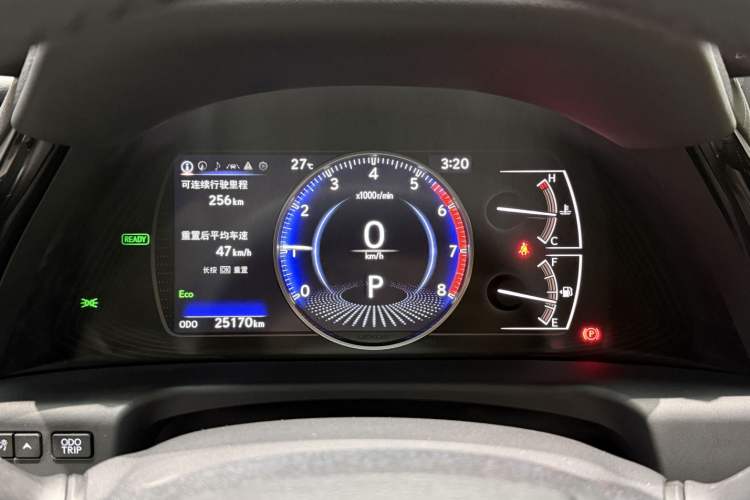 Used Lexus ES 2022 300h Deluxe Edition Odometer Close Up