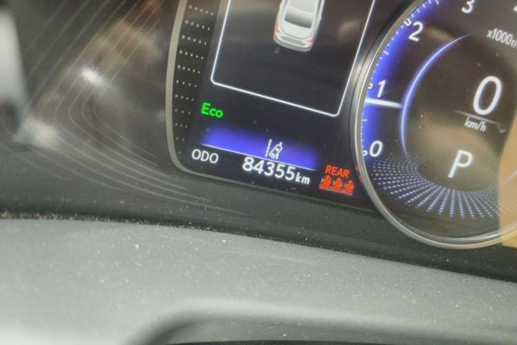 Used Lexus ES 2022 200 Excellence Edition Odometer Close Up