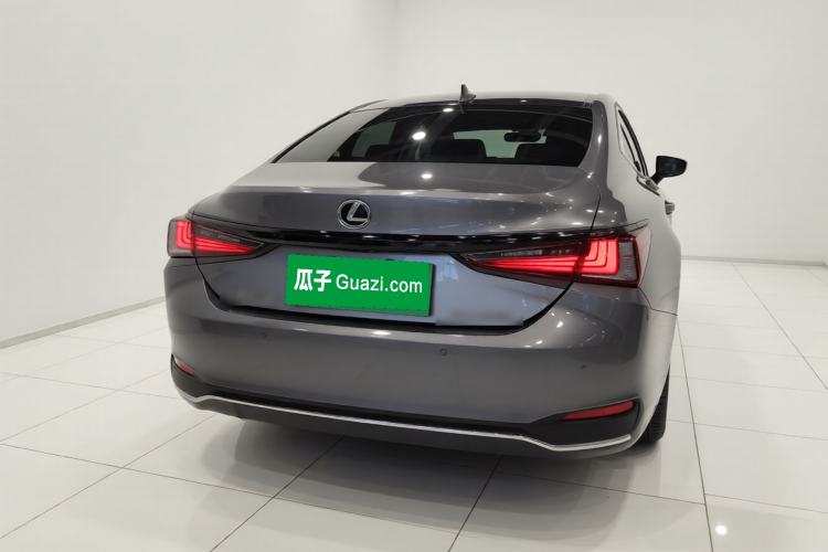Used Lexus ES 2022 200 Excellence Edition Rear