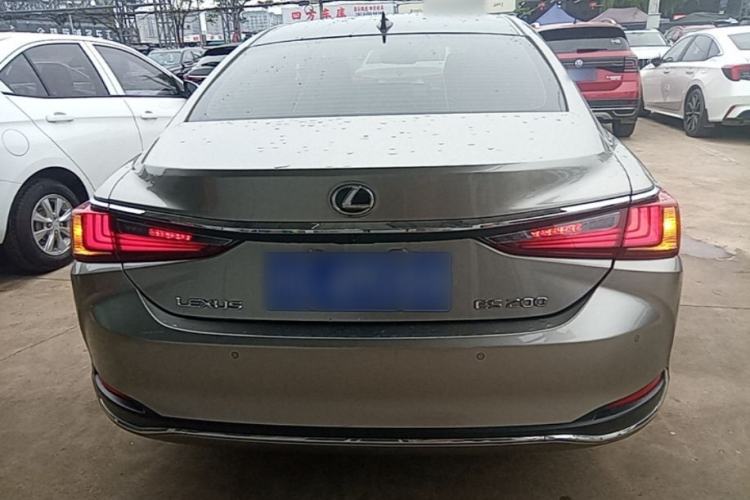 Used Lexus ES 2022 200 Excellence Edition Rear