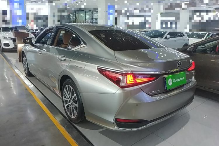 Used Lexus ES 2022 200 Excellence Edition Rear Left 45 Deg
