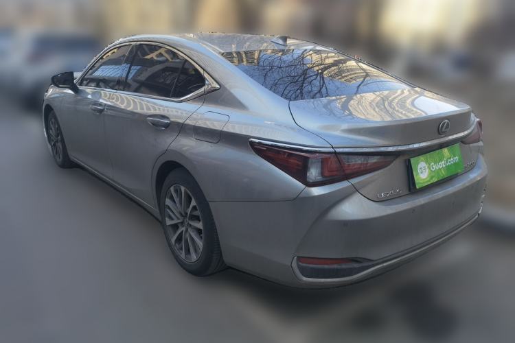 Used Lexus ES 2022 200 Excellence Edition Rear Left 45 Deg