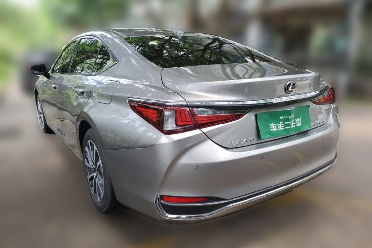 Used Lexus ES 2022 200 Excellence Edition Rear Left 45 Deg