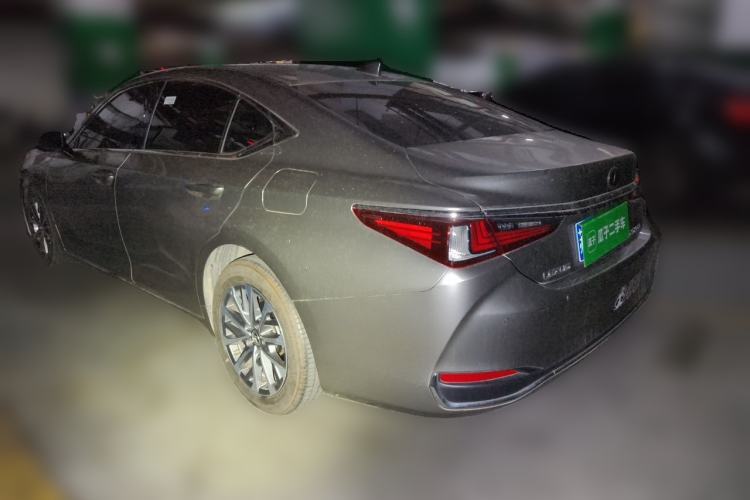 Used Lexus ES 2022 200 Excellence Edition Rear Left 45 Deg