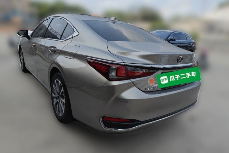 Used Lexus ES 2022 200 Excellence Edition Rear Left 45 Deg