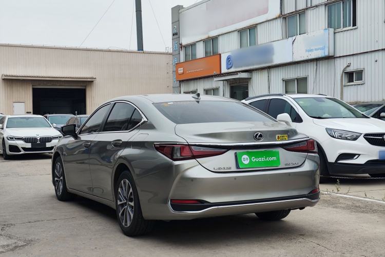 Used Lexus ES 2022 200 Excellence Edition Rear Left 45 Deg