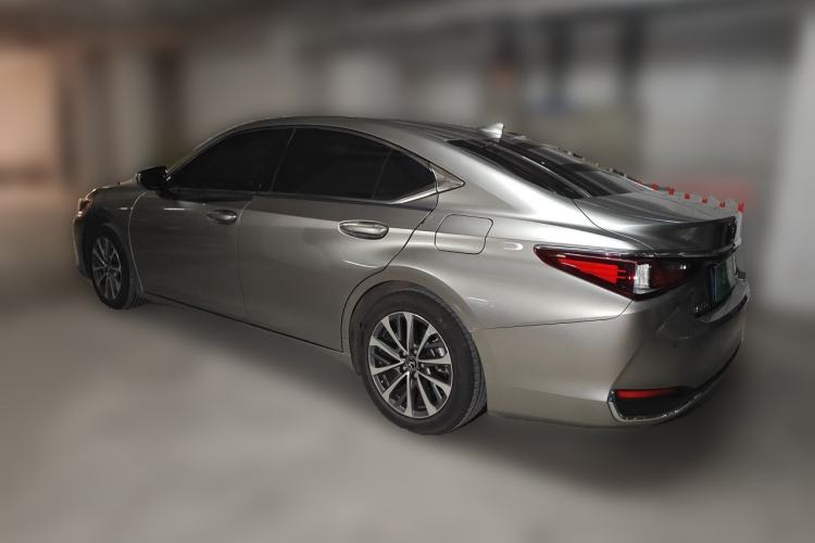 Used Lexus ES 2022 200 Luxury Edition Rear Left 45 Deg