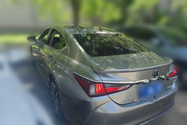 Used Lexus ES 2022 200 Luxury Edition Rear Left 45 Deg